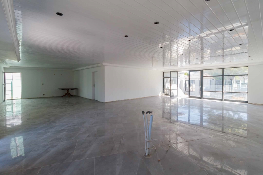 4 Bedroom Property for Sale in Crawford Western Cape